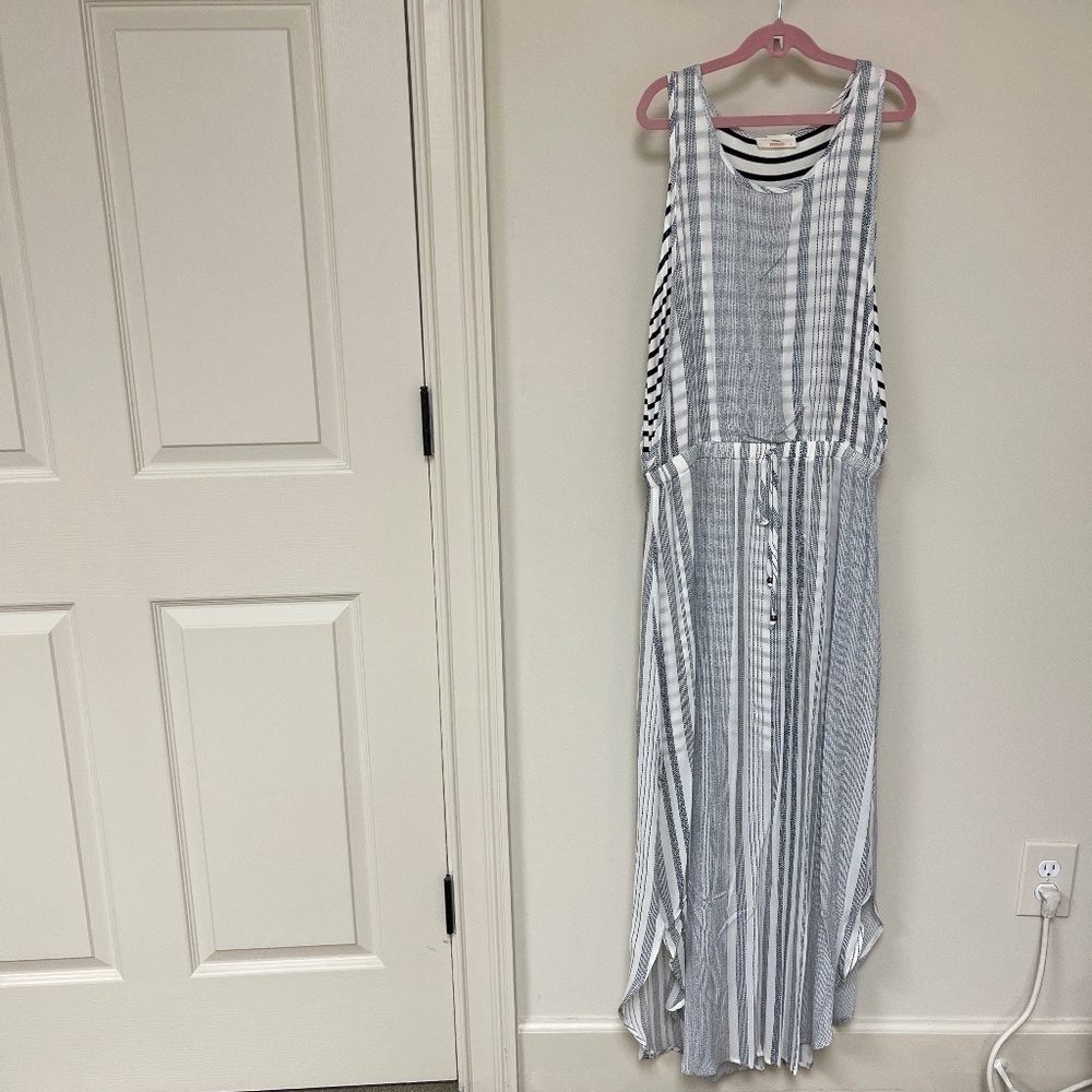 ⚡️3/$20⚡️Hummingbird: Women's Navy/White Sleeveless Striped Maxi Dress, Size S